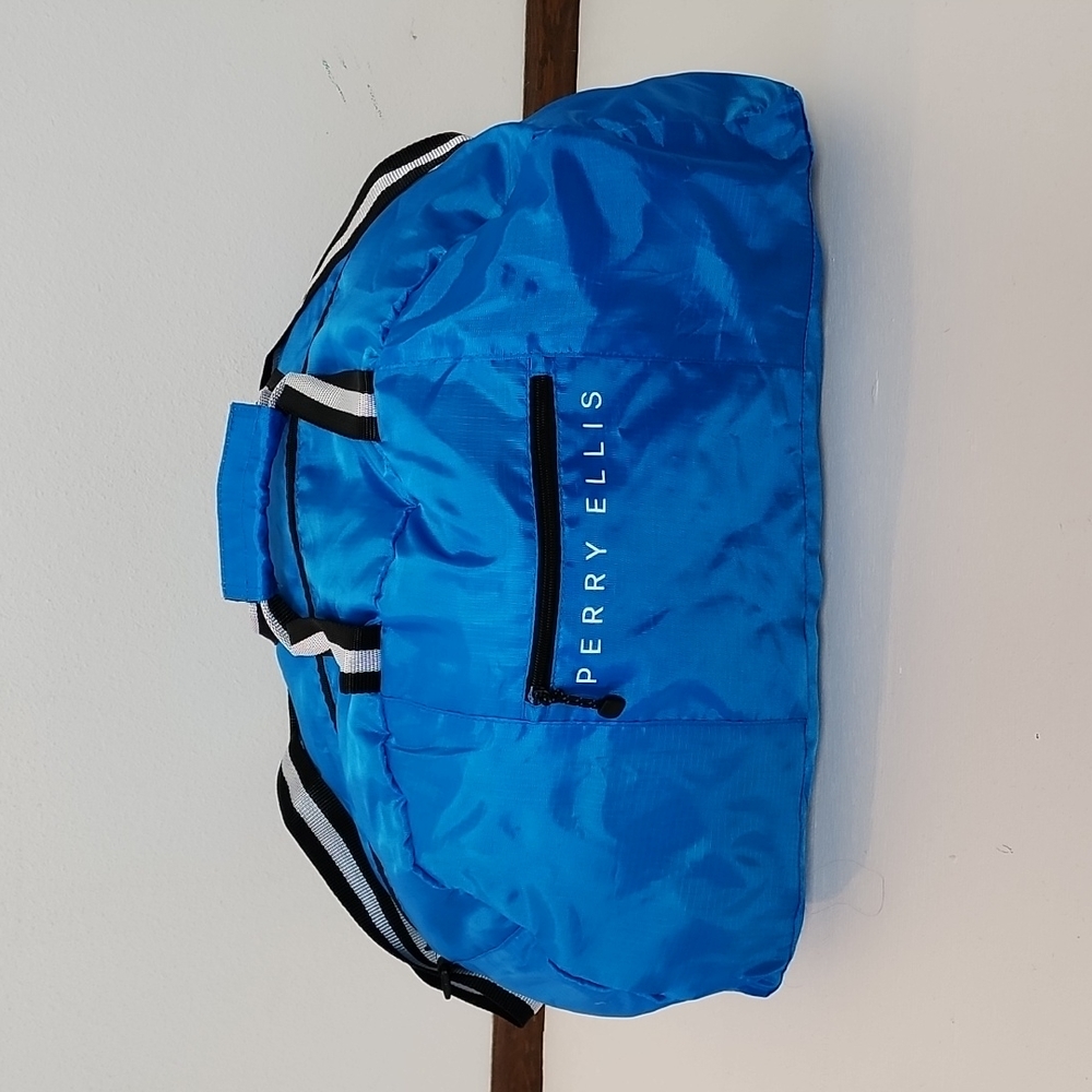 Perry Ellis, Light Weight and Light Blue Duffle Bag.